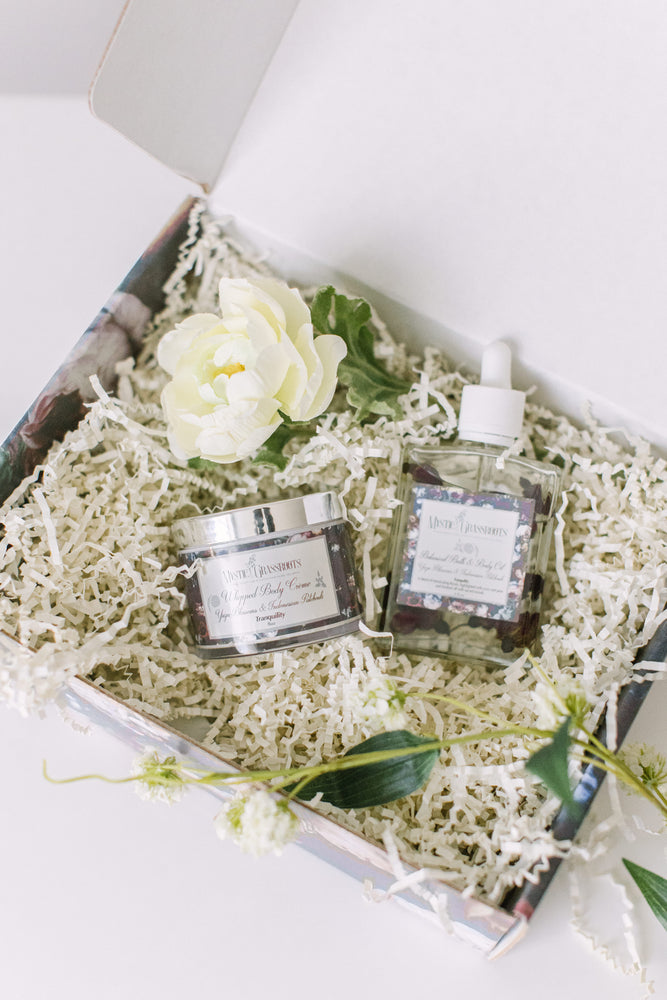 
                
                    Load image into Gallery viewer, Pamper Me - Yuzu Blossoms + Indonesian Patchouli Gift Set - Whipped Body Crème &amp;amp; Botanical Body Oil
                
            